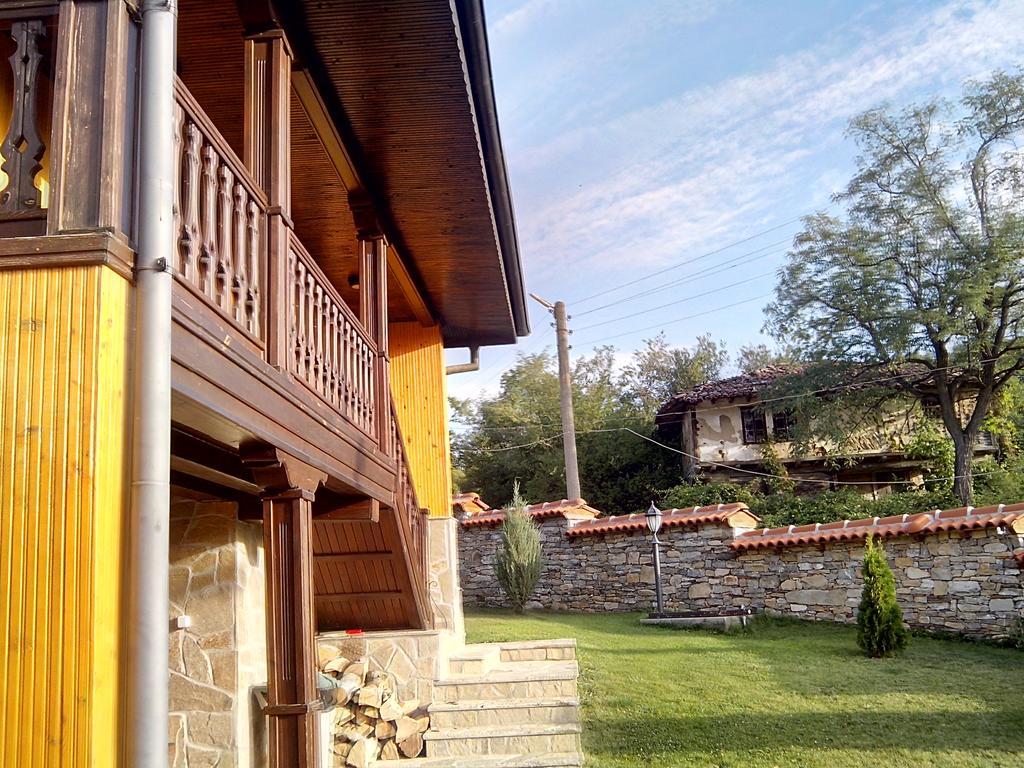 فندق Badevtsiفي  Sinabovite Houses المظهر الخارجي الصورة